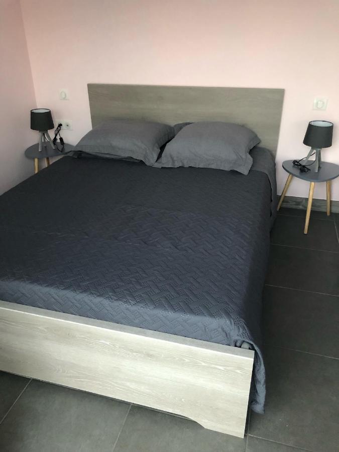 Chambres D'Hotes Chez Florence Montmerle-sur-Saone エクステリア 写真