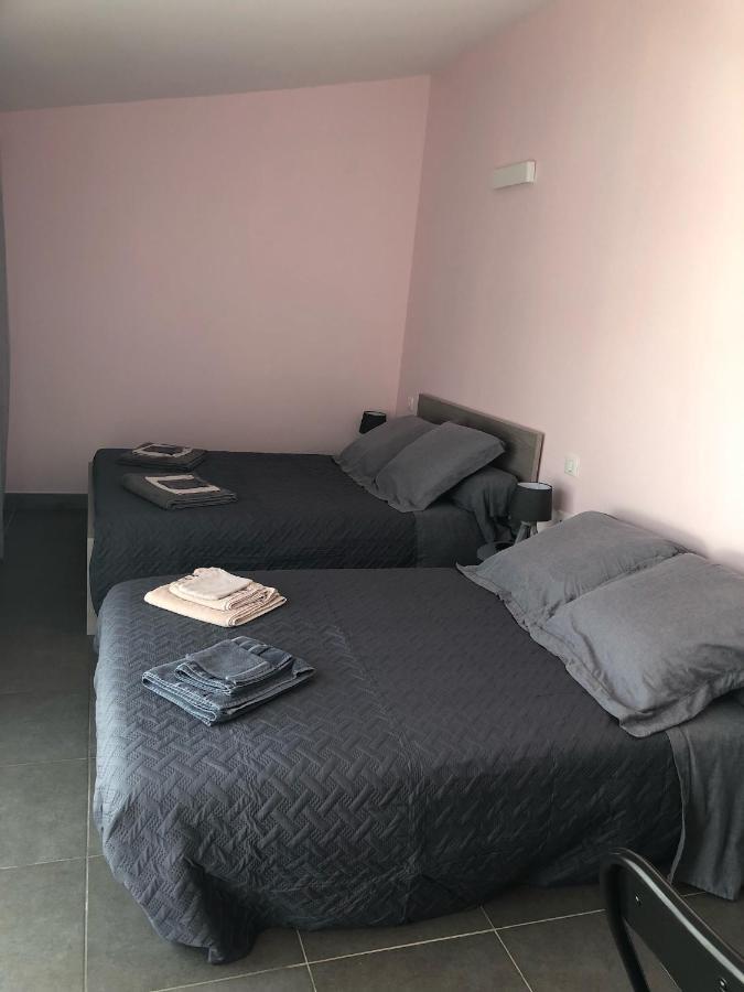 Chambres D'Hotes Chez Florence Montmerle-sur-Saone エクステリア 写真