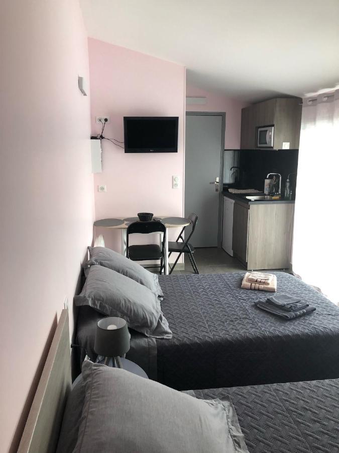 Chambres D'Hotes Chez Florence Montmerle-sur-Saone エクステリア 写真
